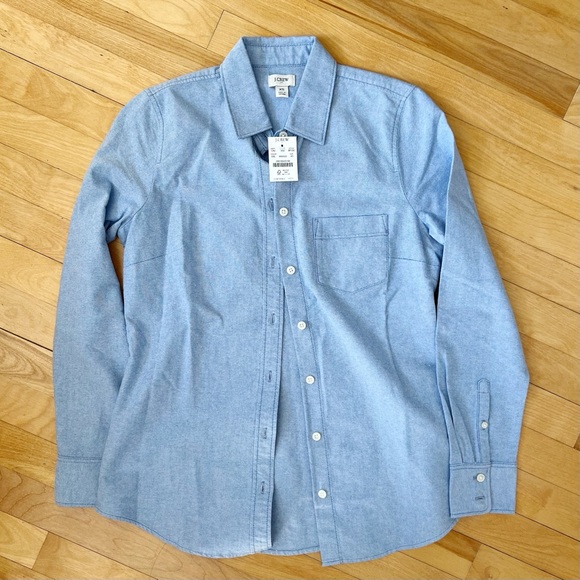 NWT J. Crew Button-Up Oxford in Signature Fit - XS - Picture 2 of 4
